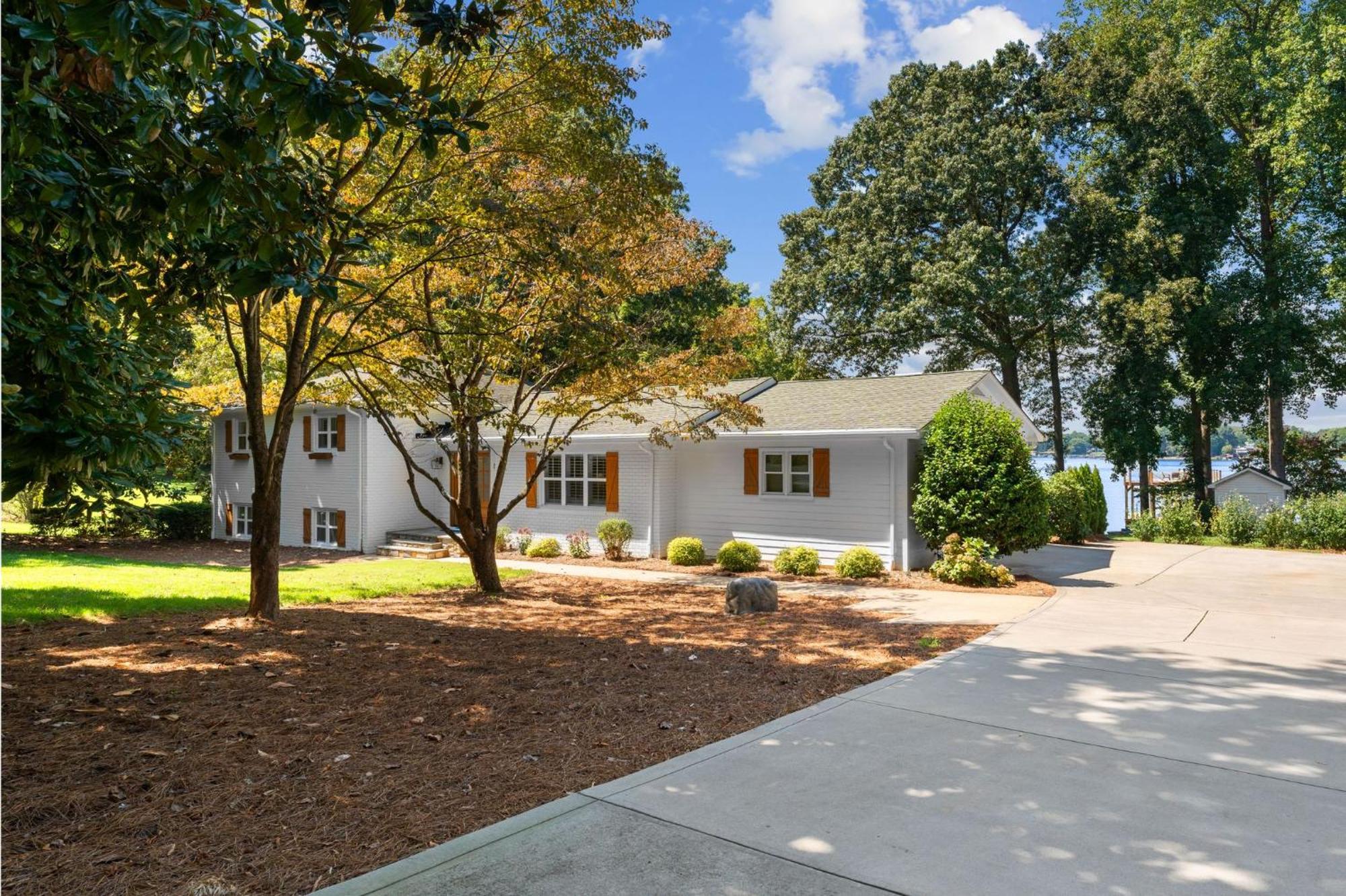 Lakefront Living Mooresville Exteriér fotografie