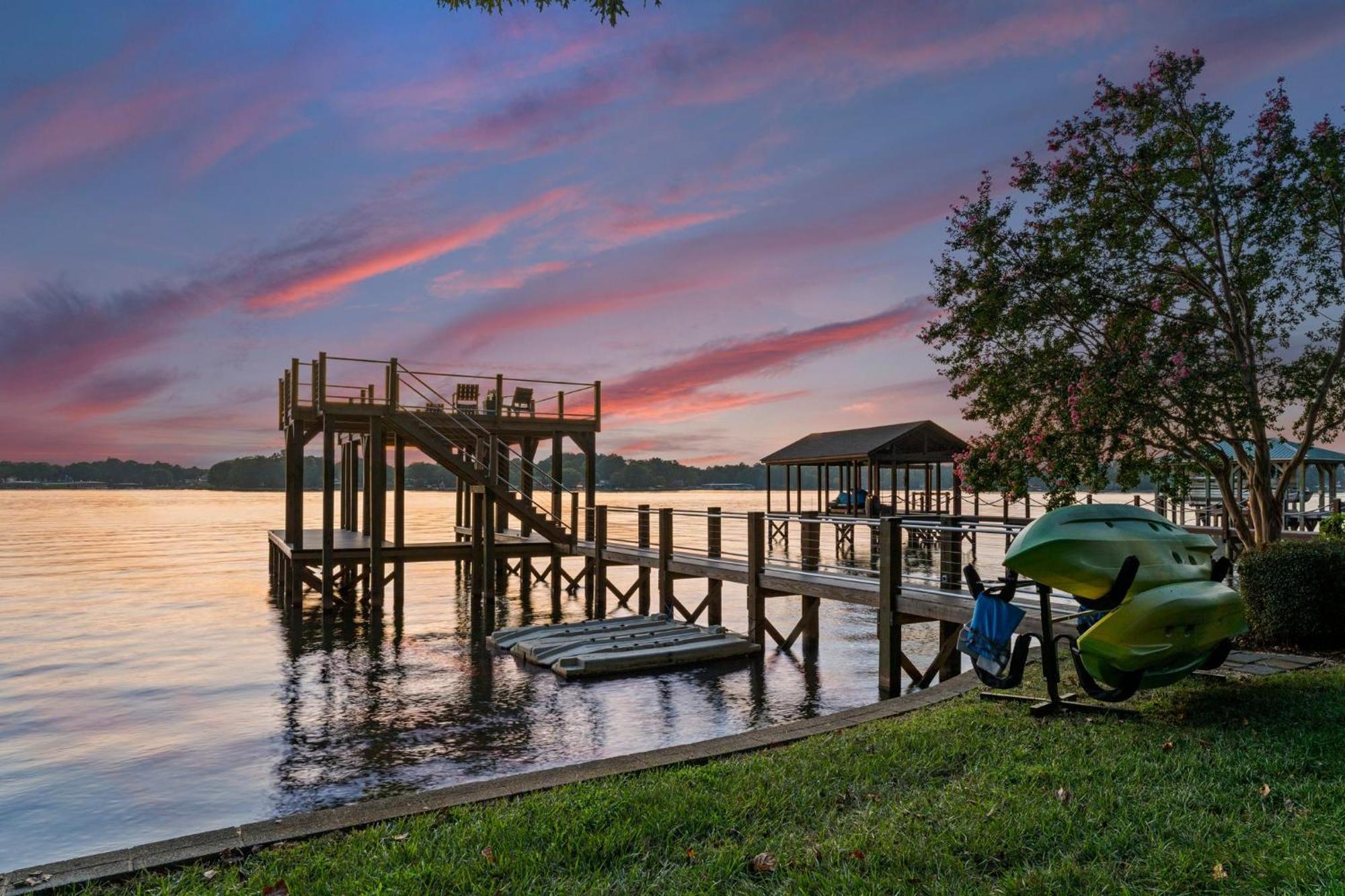 Lakefront Living Mooresville Exteriér fotografie