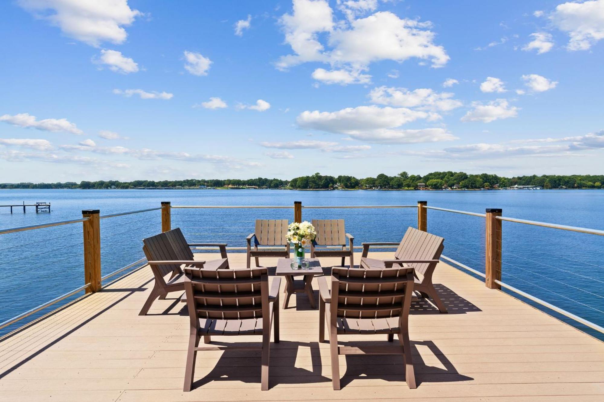Lakefront Living Mooresville Exteriér fotografie